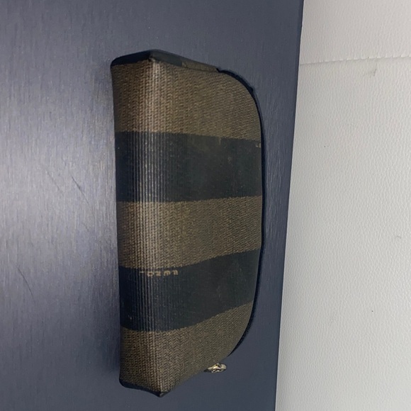 Authentic vintage Fendi Pequin stripe cosmetic pouch - Picture 8 of 10